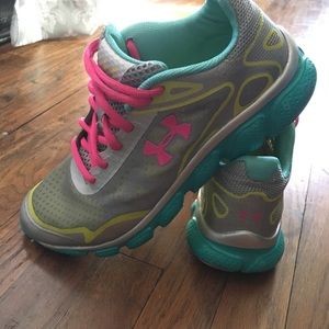 Women’s Under Armour shoes